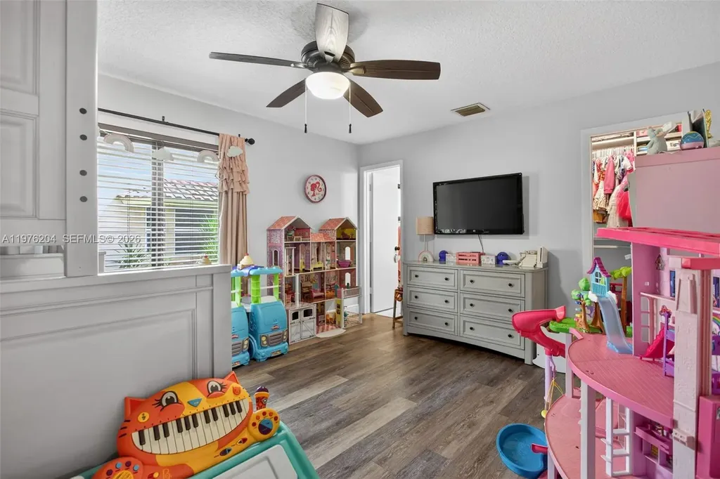 8681 NW 53rd Court Coral Springs FL 33067