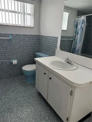 1780 NE 191st Street Miami FL 33179