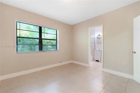 214 Salamanca Avenue Coral Gables FL 33134