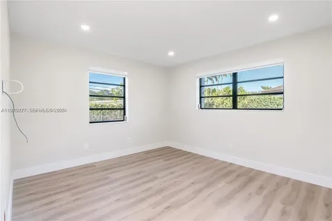 8421 SW 27th Terrace Miami FL 33155