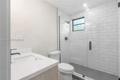 8421 SW 27th Terrace Miami FL 33155