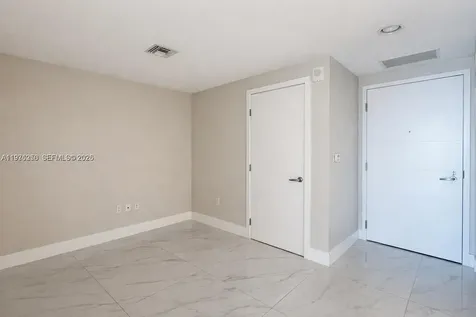 16385 Biscayne Boulevard North Miami Beach FL 33160