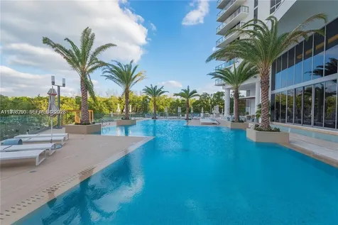 16385 Biscayne Boulevard North Miami Beach FL 33160