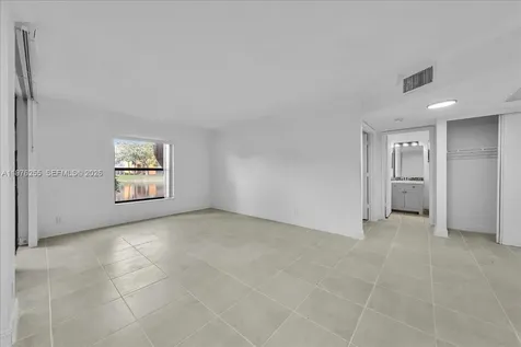 3814 Coral Tree Circle Coconut Creek FL 33073