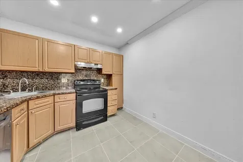 3814 Coral Tree Circle Coconut Creek FL 33073