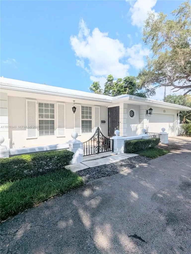 5920 Maynada Street Coral Gables FL 33146