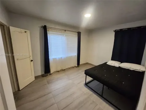 3560 NW 19th Street Miami FL 33125