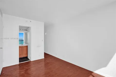 7601 E Treasure Drive North Bay Village FL 33141