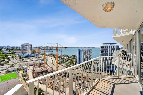 7601 E Treasure Drive North Bay Village FL 33141