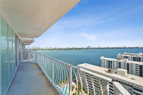 7601 E Treasure Drive North Bay Village FL 33141