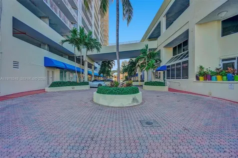 7601 E Treasure Drive North Bay Village FL 33141