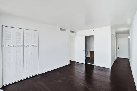 7601 E Treasure Drive North Bay Village FL 33141