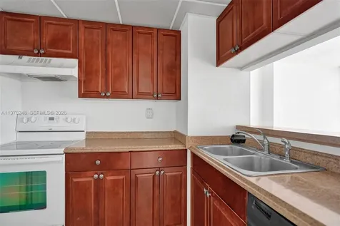 7601 E Treasure Drive North Bay Village FL 33141