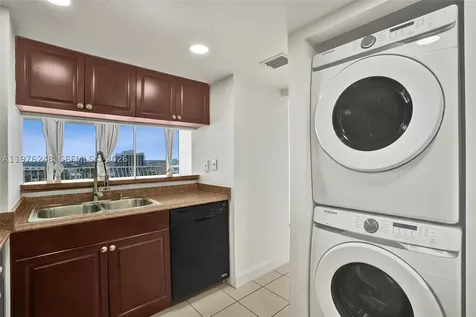 7601 E Treasure Drive North Bay Village FL 33141