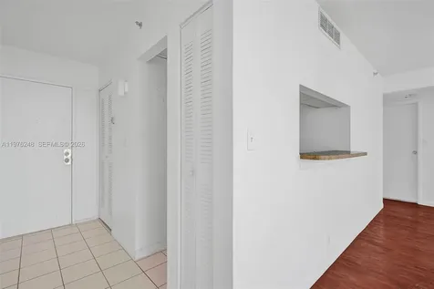 7601 E Treasure Drive North Bay Village FL 33141