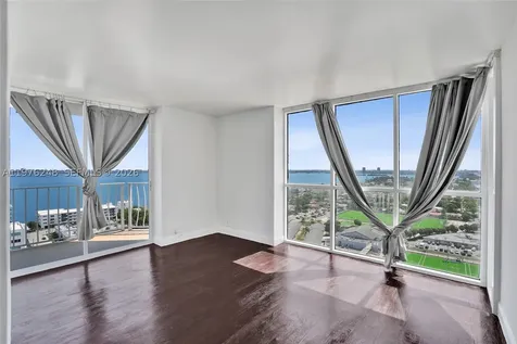 7601 E Treasure Drive North Bay Village FL 33141
