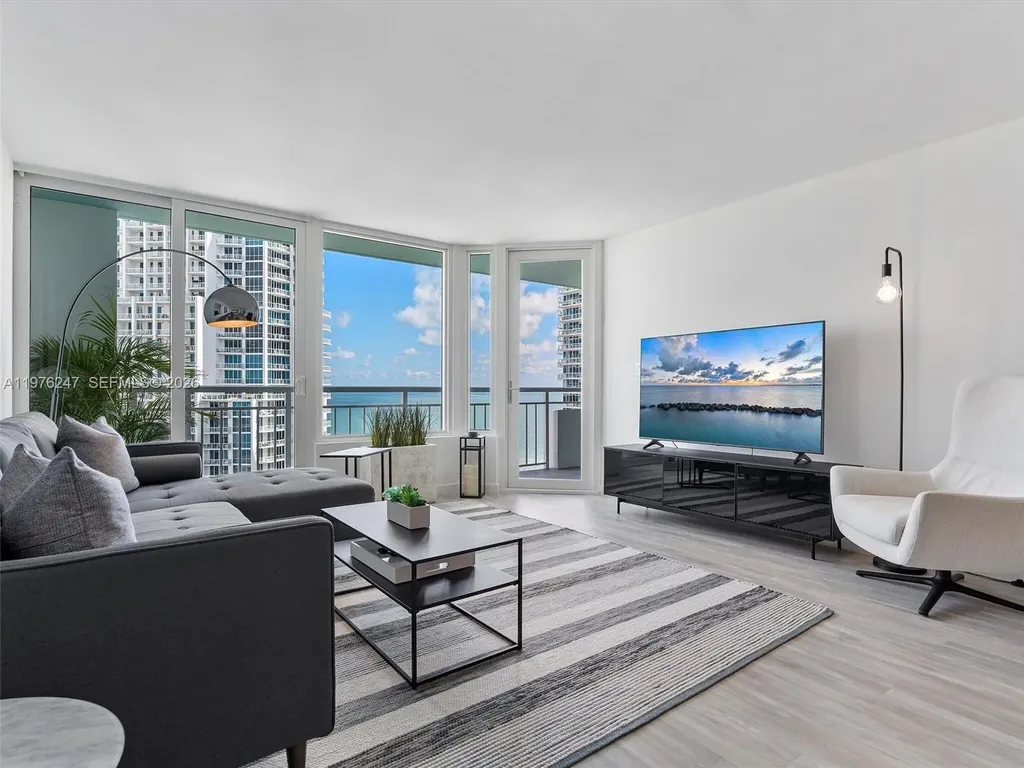 400 S Pointe Drive Miami Beach FL 33139