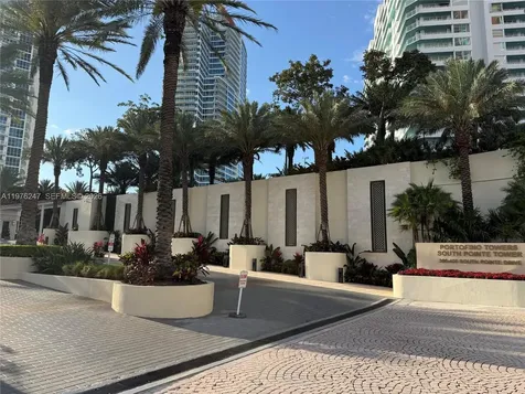 400 S Pointe Drive Miami Beach FL 33139