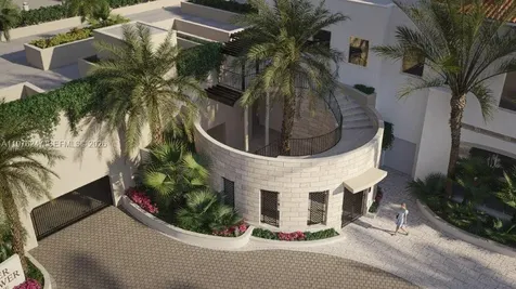 400 S Pointe Drive Miami Beach FL 33139