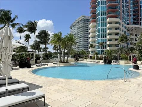 400 S Pointe Drive Miami Beach FL 33139