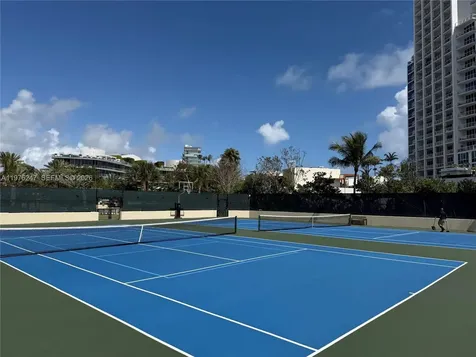 400 S Pointe Drive Miami Beach FL 33139