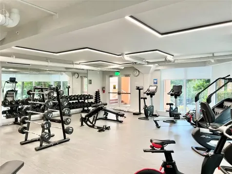 400 S Pointe Drive Miami Beach FL 33139