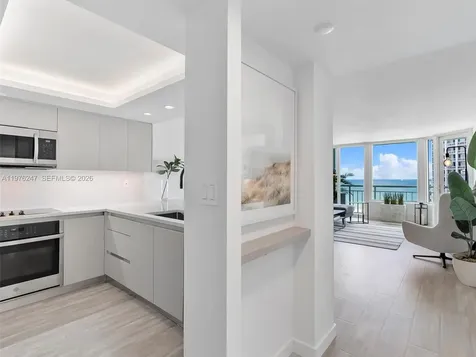 400 S Pointe Drive Miami Beach FL 33139