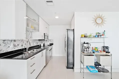 60 SW 13th Street Miami FL 33130