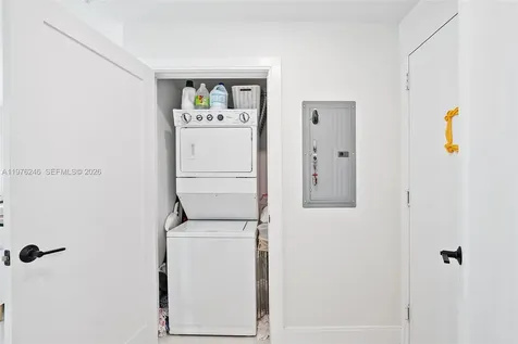 60 SW 13th Street Miami FL 33130