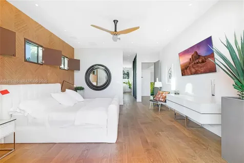 2101 NE 20th Avenue Wilton Manors FL 33305