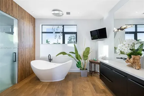 2101 NE 20th Avenue Wilton Manors FL 33305