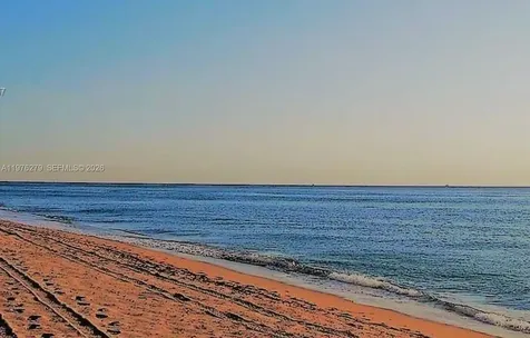 4111 S Ocean Drive Hollywood FL 33019
