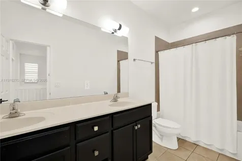 9243 SW 227th Terrace Cutler Bay FL 33190