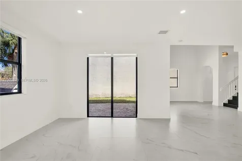 9243 SW 227th Terrace Cutler Bay FL 33190
