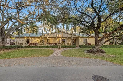 15401 SW 81 Avenue Palmetto Bay FL 33157