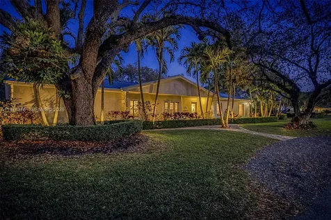 15401 SW 81 Avenue Palmetto Bay FL 33157