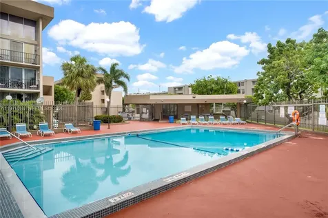 830 NW 87th Avenue Miami FL 33172