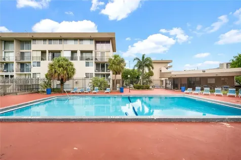 830 NW 87th Avenue Miami FL 33172