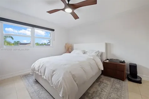 6523 NW 170th Lane Hialeah FL 33015