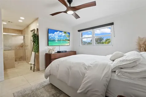6523 NW 170th Lane Hialeah FL 33015