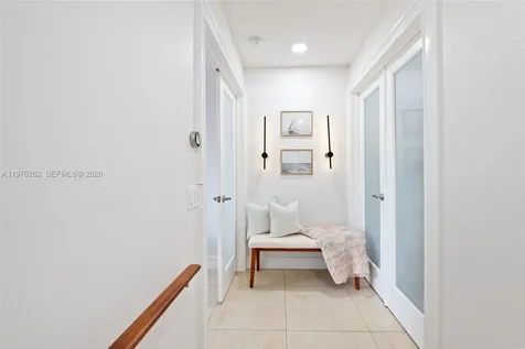 6523 NW 170th Lane Hialeah FL 33015