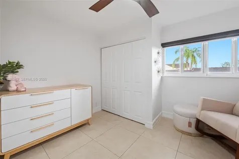 6523 NW 170th Lane Hialeah FL 33015