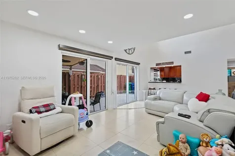 6523 NW 170th Lane Hialeah FL 33015
