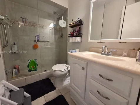 220 Lakeview Drive Weston FL 33326