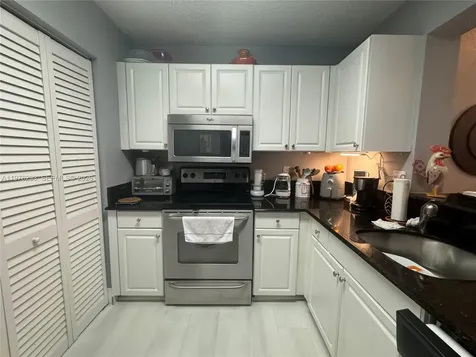 2711 Ocean Club Boulevard Dania Beach FL 33019