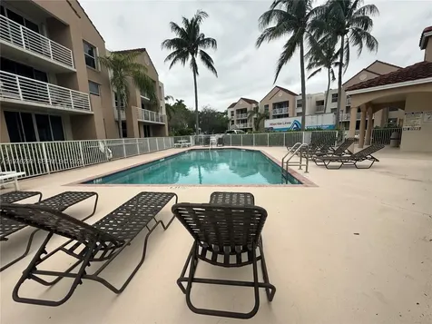 2711 Ocean Club Boulevard Dania Beach FL 33019