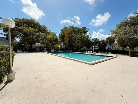 919 Hillcrest Drive Hollywood FL 33021