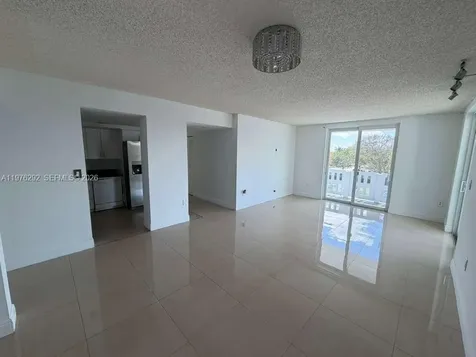 919 Hillcrest Drive Hollywood FL 33021