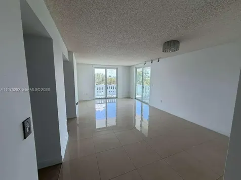 919 Hillcrest Drive Hollywood FL 33021