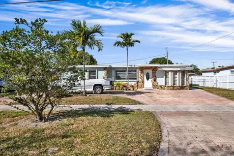 4820 SW 112th Avenue Miami FL 33165